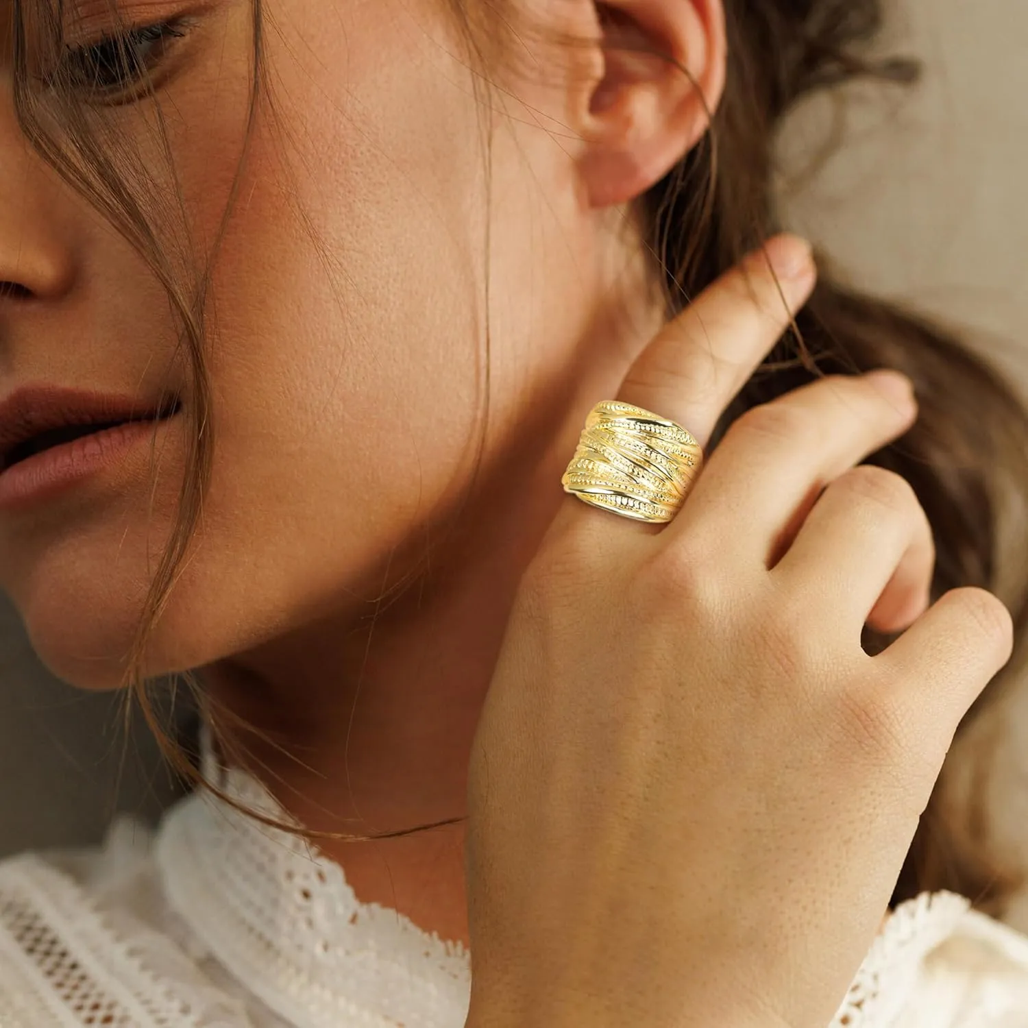 2 Tone Intertwined Crossover Statement Ring Fashion Chunky Band Rings for Women Black Gold Silver Rose Gold Plated Wide Index Finger Rings Costume Jewelry