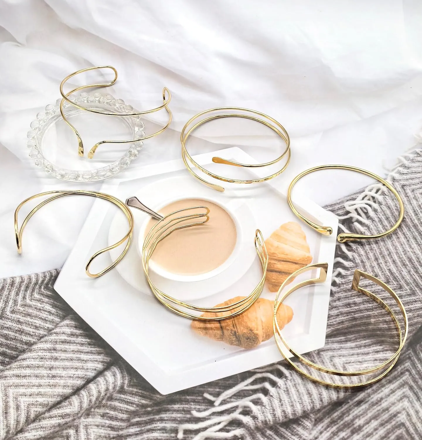 6Pcs Arm Cuff Bracelet for Women Gold Upper Bracelet Bangle Armband Set Jewelry Adjustable