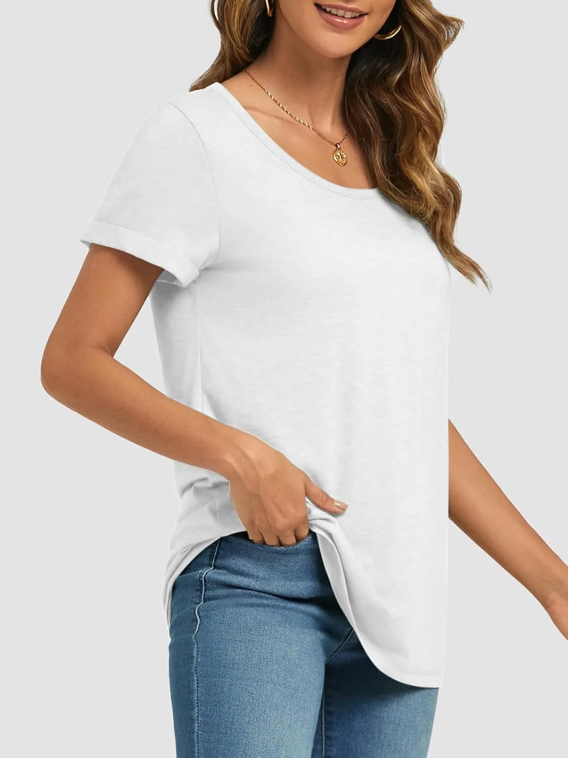 ATHMILE T Shirts Short Sleeve Scoop Neck Tees for Women Fashion Tops Trendy Casual Summer Outfits Clothes 2025