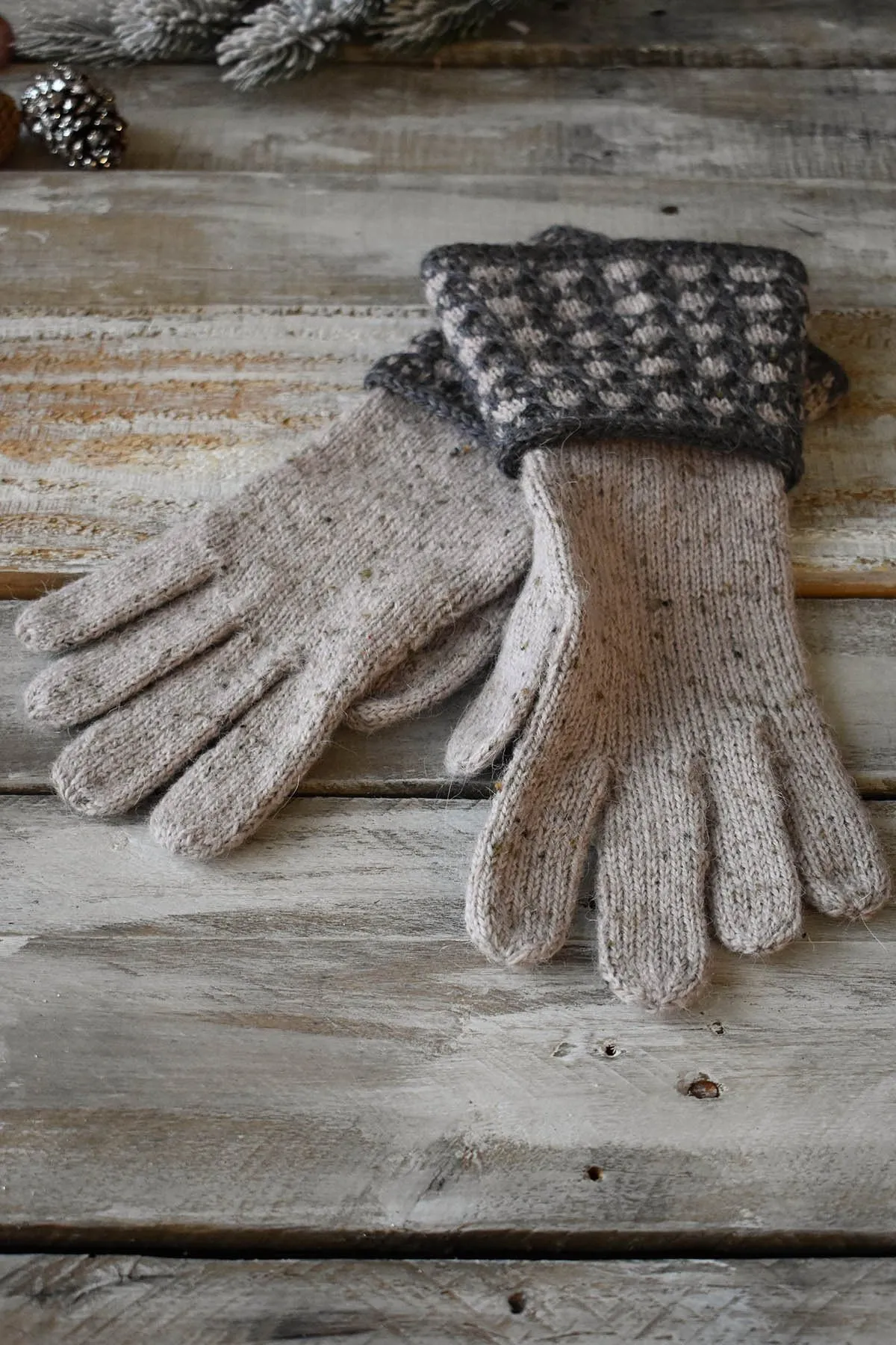Birch Gloves