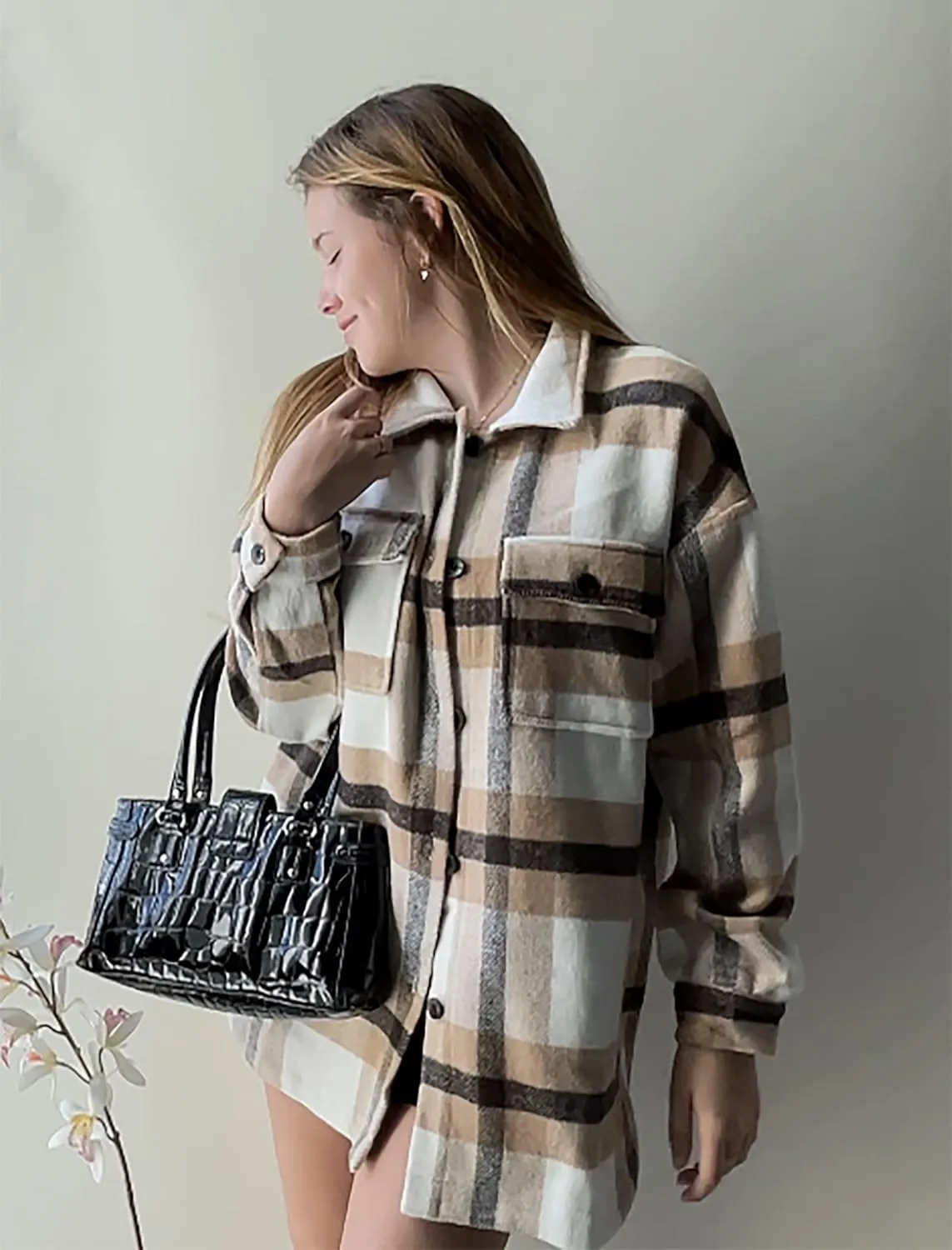 BTFBM Women's Long Sleeve Button Down Jackets Plaid Flannel Shirts Tops Casual Lapel V Neck Oversized Shackets Blouses Top