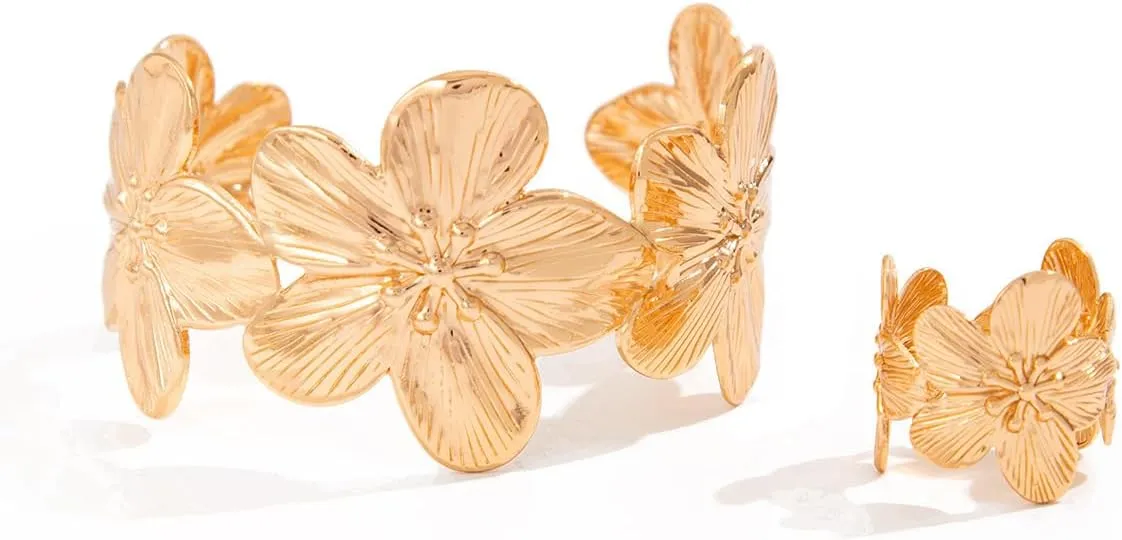 Chunky Gold Cuff Bracelets for Women Flower Bracelet Rings Set Chunky Bracelets Vintage Butterfly Bangles Boho Wide Open Cuff Bracelets Summer Beach Jewelry for Women