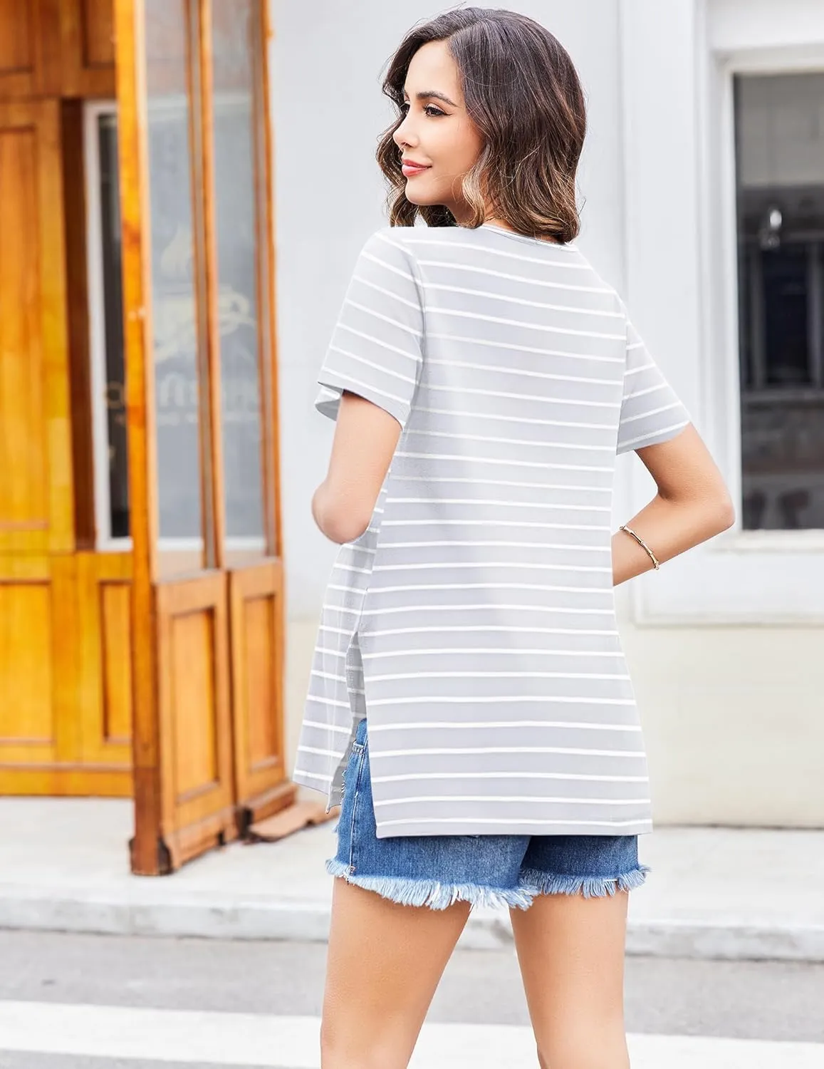Ekouaer Women's Maternity Shirts Short Sleeve Pregnancy Tops Blouses Split Side Casual Crewneck Pregnant Tunic Tee
