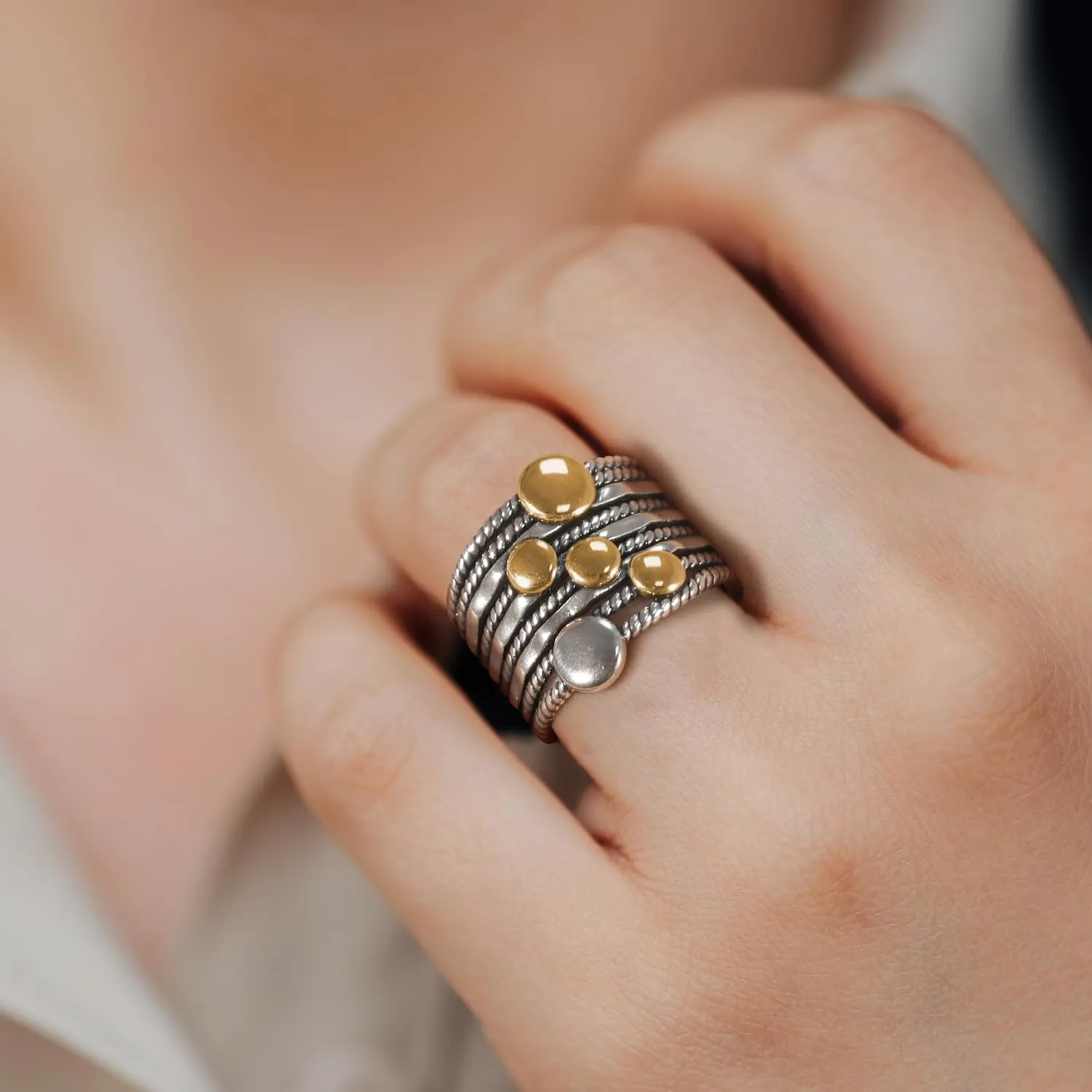 Gold and Silver Statement Rings for Women Wire Intertwined Design Gold Circle Silver Band Ring Index Finger Rings Jewelry