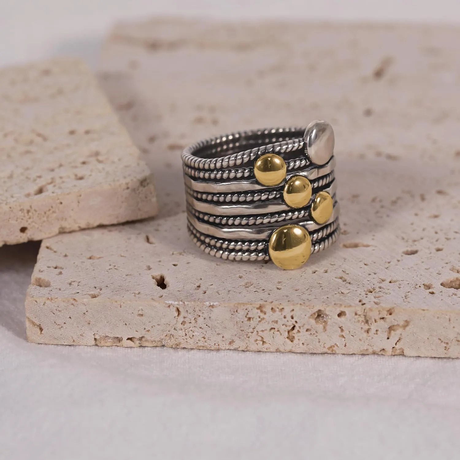 Gold and Silver Statement Rings for Women Wire Intertwined Design Gold Circle Silver Band Ring Index Finger Rings Jewelry