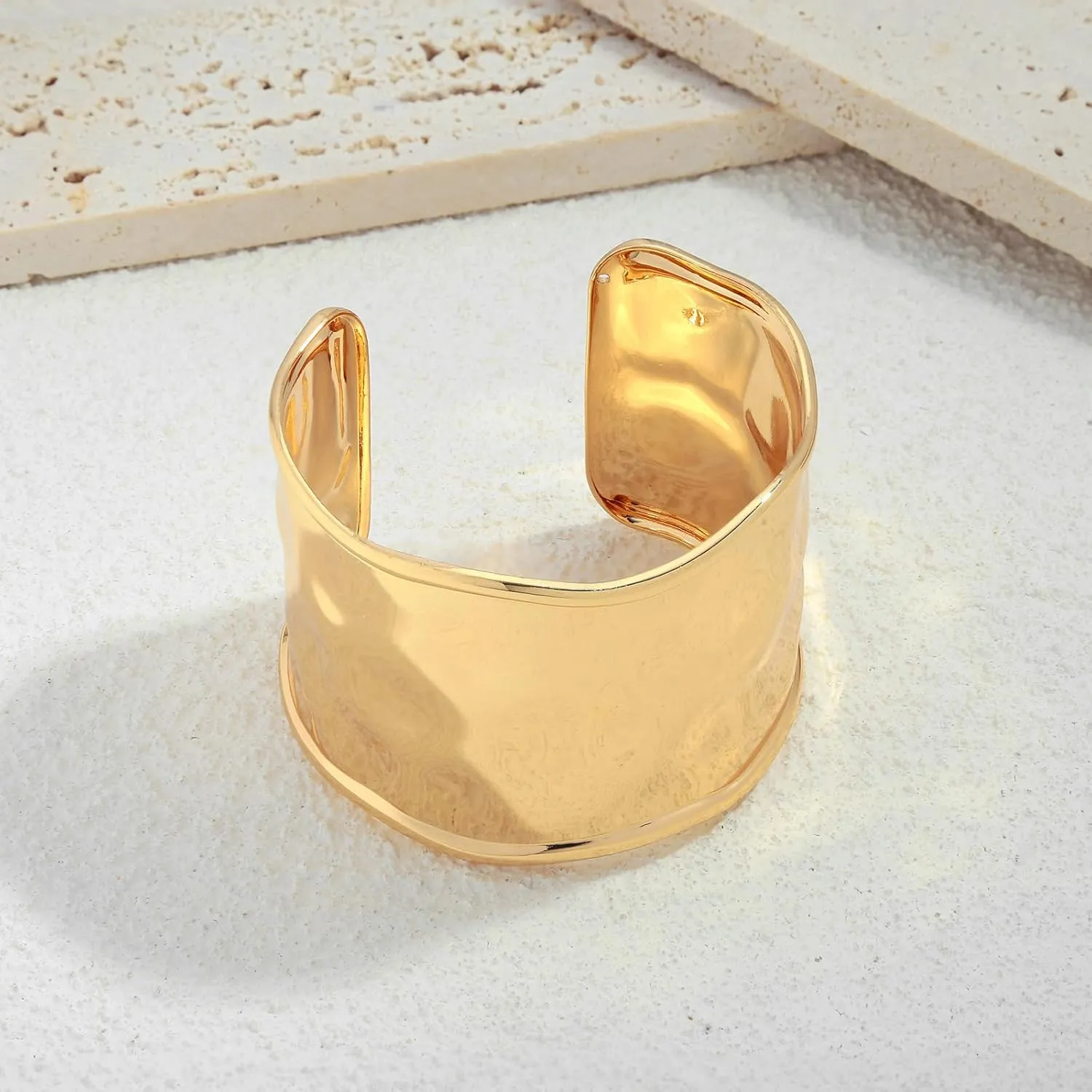 Hammered Gold Cuff Bracelets for Women Irregular Adjustable Open Bangles Chunky Statement Wide Gold Bracelets Vintage Boho Gold Arm Cuff Jewelry