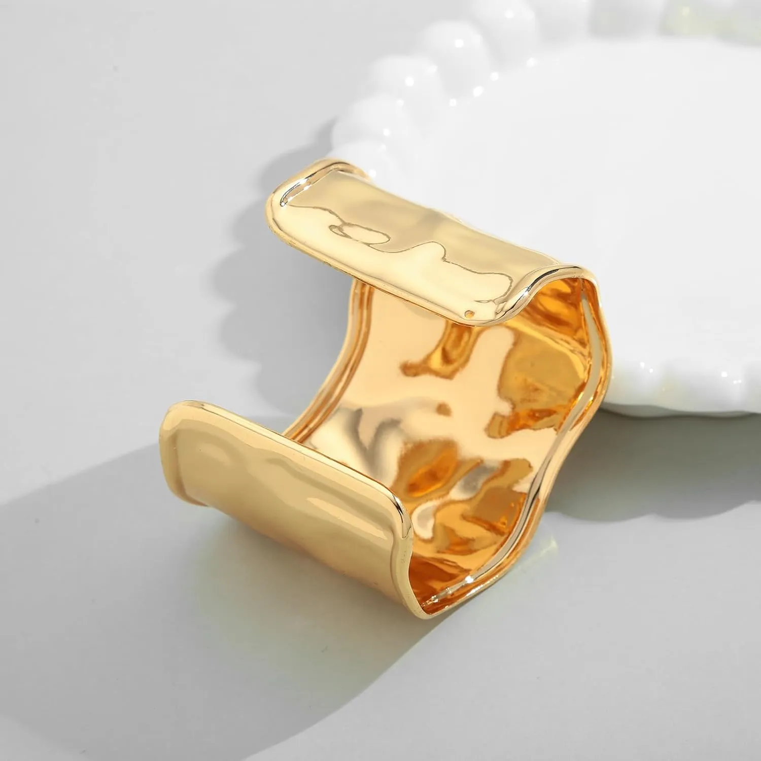 Hammered Gold Cuff Bracelets for Women Irregular Adjustable Open Bangles Chunky Statement Wide Gold Bracelets Vintage Boho Gold Arm Cuff Jewelry