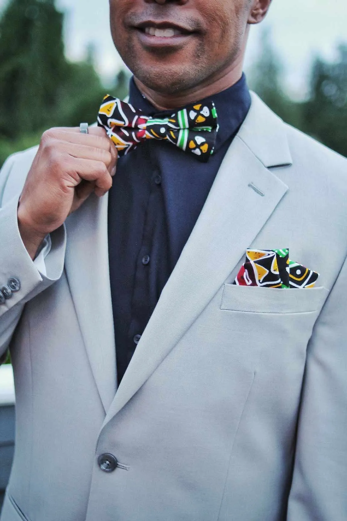 Mens African Geometric Bow Tie