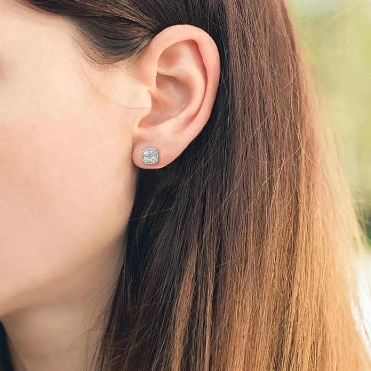 Moissanite Stud Earrings for Men & Women ??925 Sterling Silver, Screw Back, Diamond Tester Approved, Luxury Gift Box Included