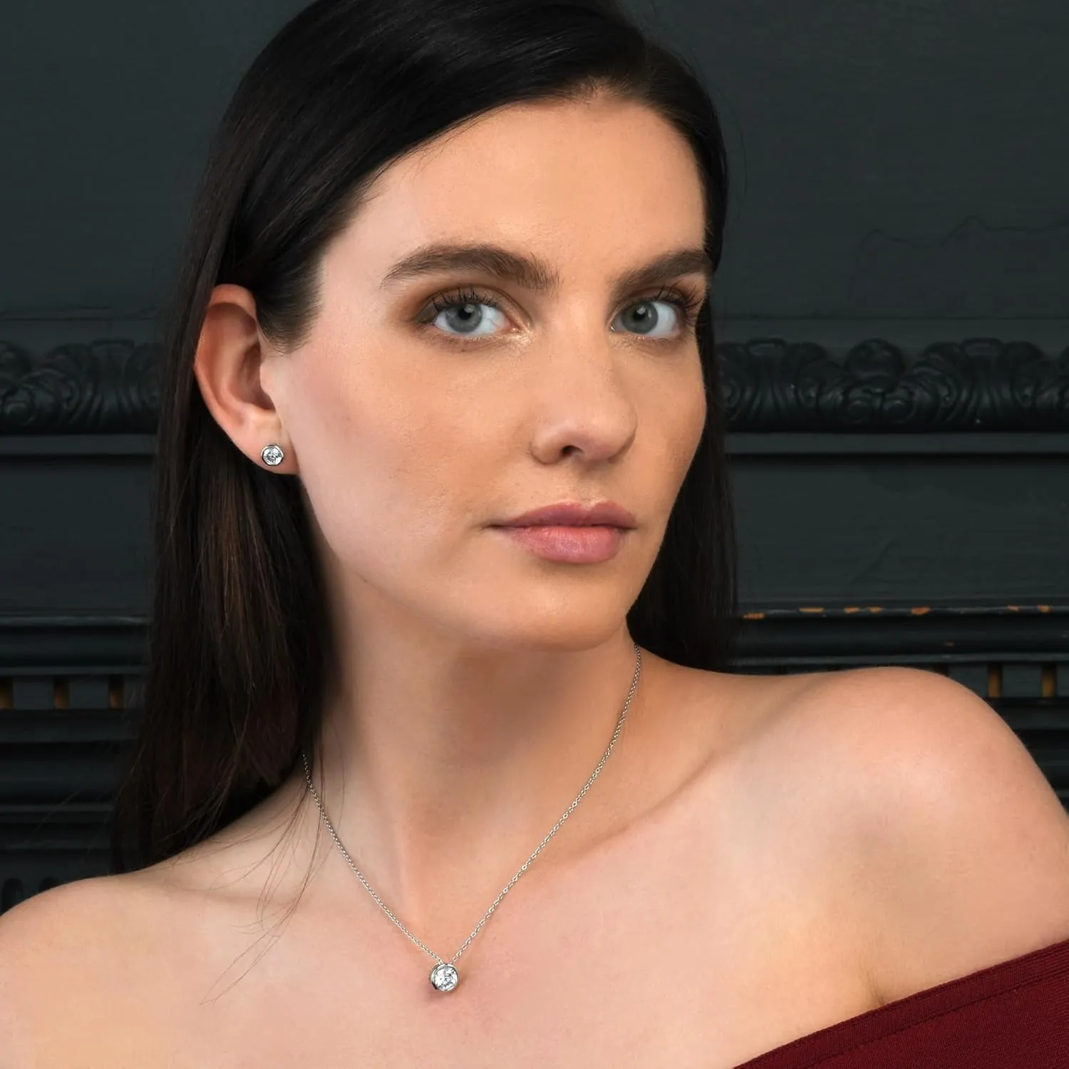 namana 925 Sterling Silver Single Stone Pendant Necklace for Women with White, Green, Blue or Red Cubic Zirconia Stones, Elegant Silver Solitaire Pendant Necklace with a Coloured Stone