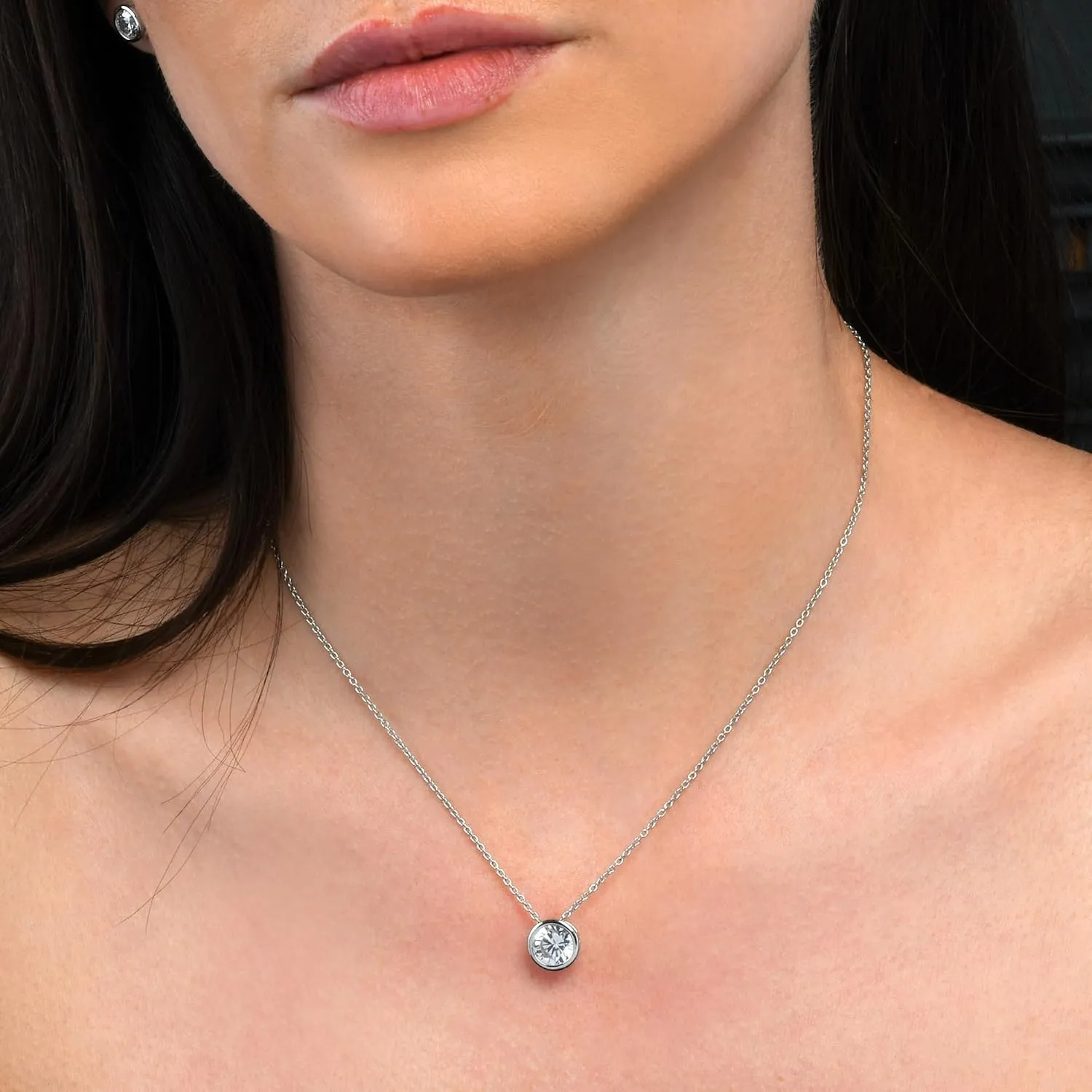 namana 925 Sterling Silver Single Stone Pendant Necklace for Women with White, Green, Blue or Red Cubic Zirconia Stones, Elegant Silver Solitaire Pendant Necklace with a Coloured Stone