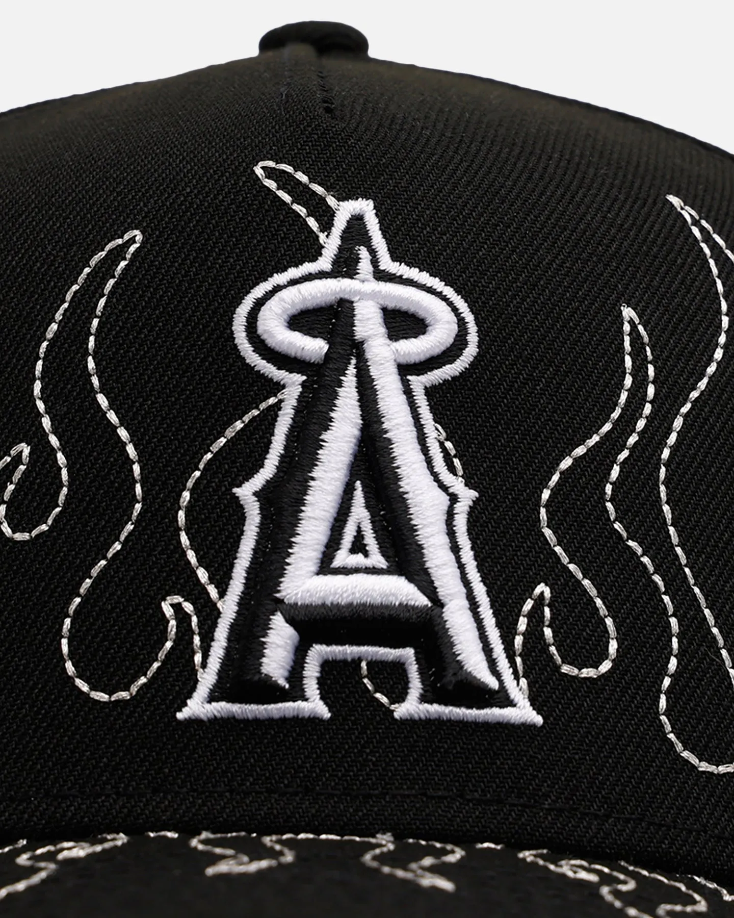 New Era Anaheim Angels 'Outline Flames' 9FORTY A-Frame Snapback Black
