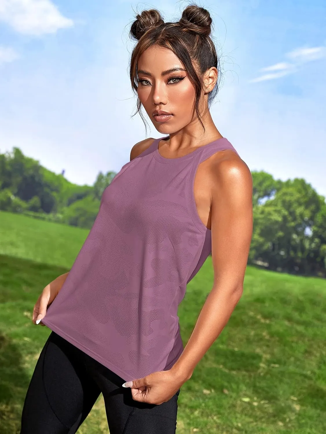 OYOANGLE Women's Camo Print Sleeveless Workout Shirts Exercise Running Tank Tops Active Gym Tops