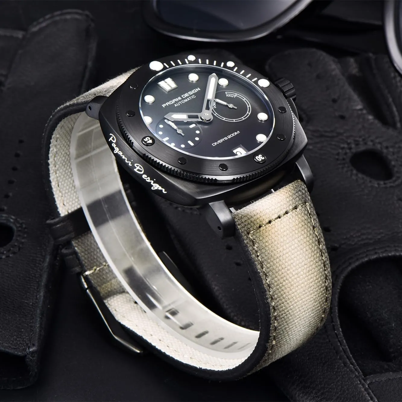 Pagani Design Watches for Men Sapphire Glass Mens Automatic Watch 200M Waterproof Sport Casual Calendar Men's Watch with Nylon Strap