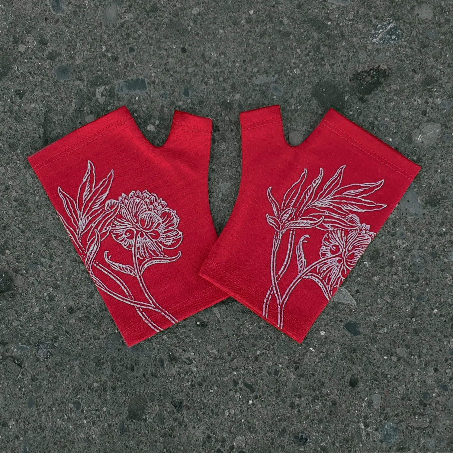 Red hobo length peony print merino fingerless gloves