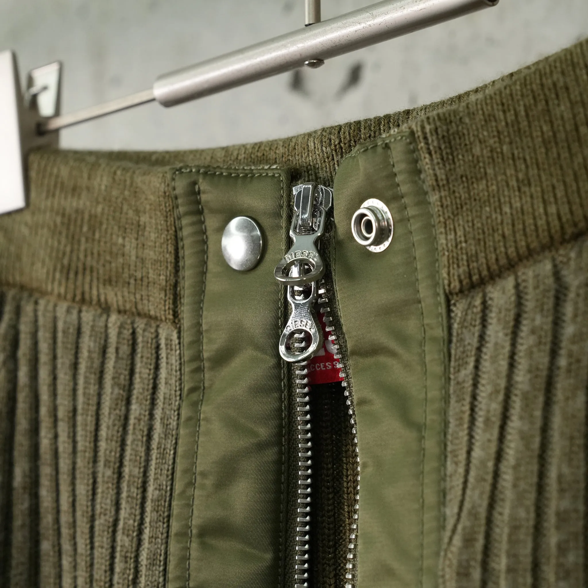 SKIRTS / 51F